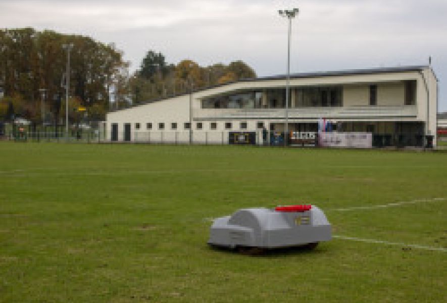 Komunalni servisi Popovača nabavili novu robotsku kosilicu